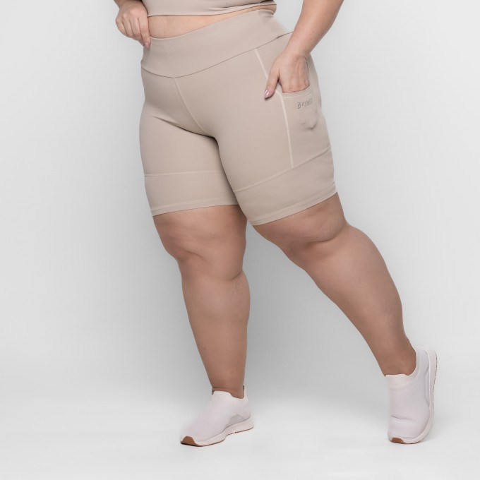 Bermuda Plus Size Ciclista com Bolsos Laterais Jolie