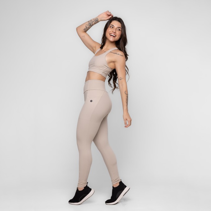 Calça Legging Fitness Larah Com Bolsos Keep Move