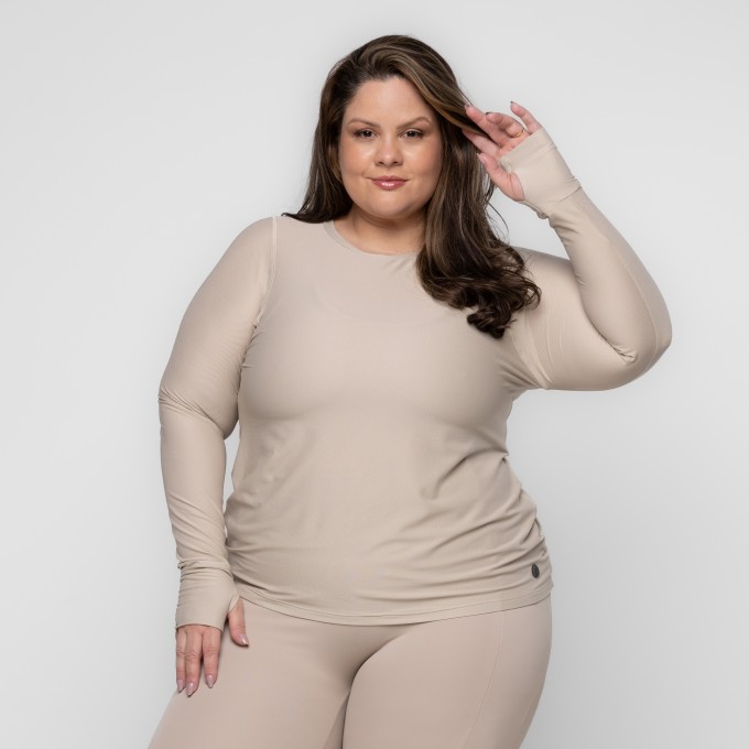Blusa Fitness Plus Size Samanta Manga Longa com Dedinho