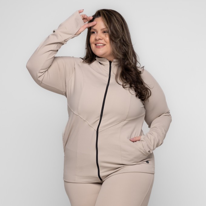 Casaco Fitness Plus Size Gola Alta com Zíper e Bolsos Letícia